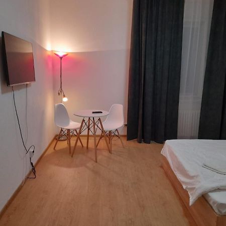 Piata Unirii- 1 Room Studio Apartment Timisoara Exterior photo